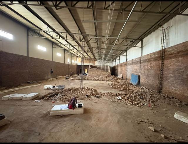 1,925M² WAREHOUSE TO LET IN GERMISTON CENTRAL