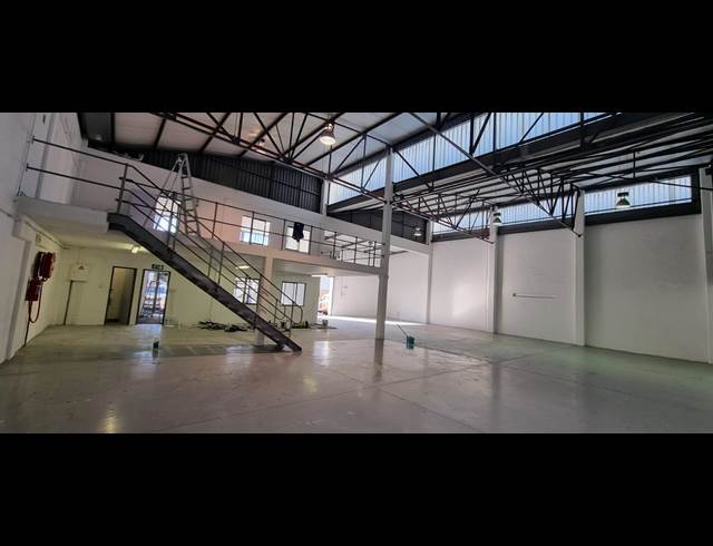 480M² WAREHOUSE TO LET IN AIRPORT INDUSTRIA