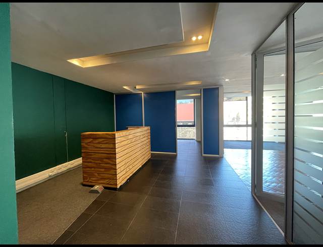190M² OFFICE TO LET IN DE WATERKANT