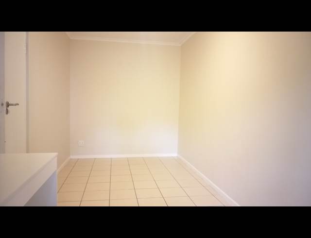 2 bed property to rent in SCHOTSCHE KLOOF