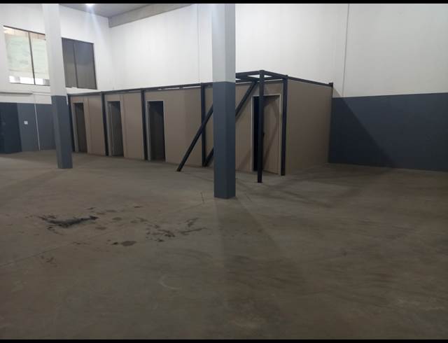 756M² WAREHOUSE TO LET IN POMONA