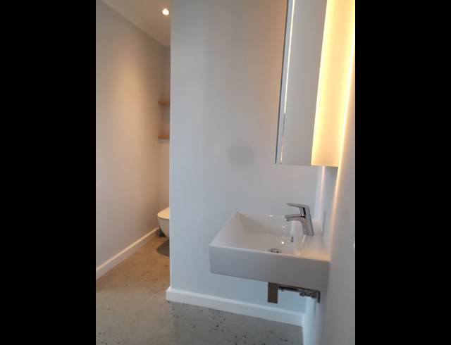 2 bed property to rent in OBSERVATORY