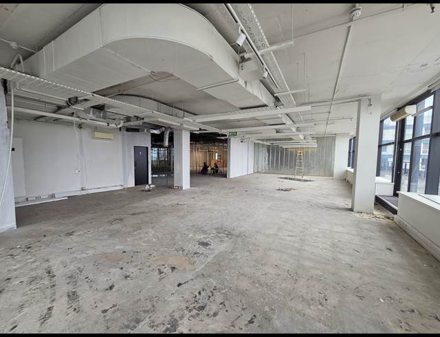 336M² OFFICE TO LET IN SEA POINT
