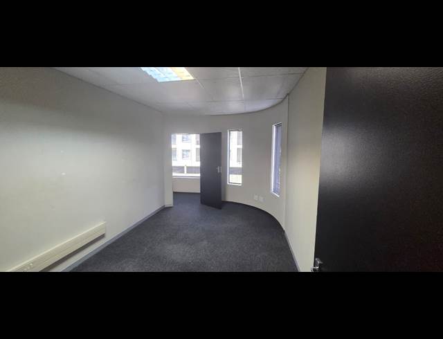 2,958M² OFFICE TO LET IN NELSPRUIT EXT 1
