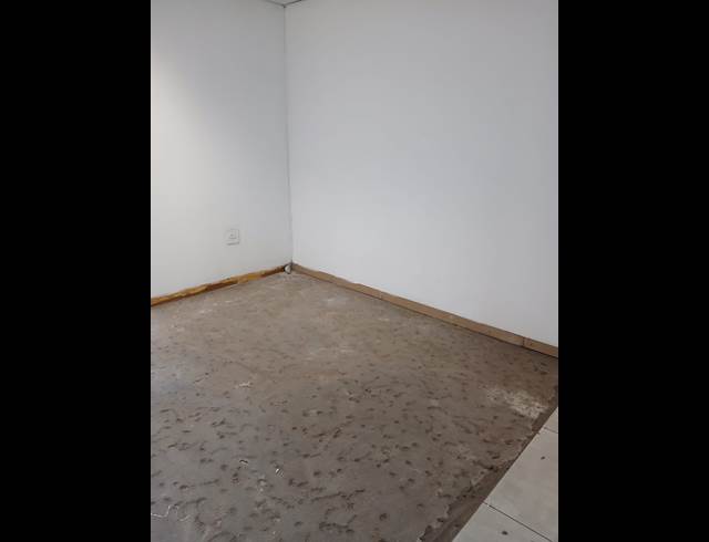 262M² WAREHOUSE TO LET IN RED HILL