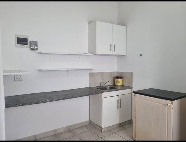 1 BEDROOM APARTMENT TO LET IN UMGENI PARK