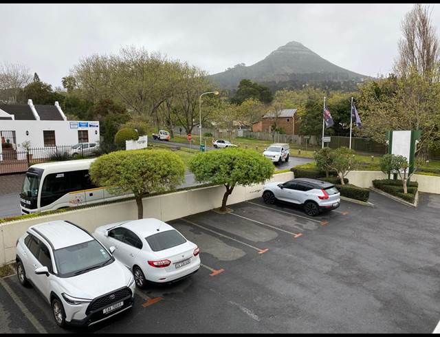 56M² RETAIL TO LET IN HOUT BAY CENTRAL