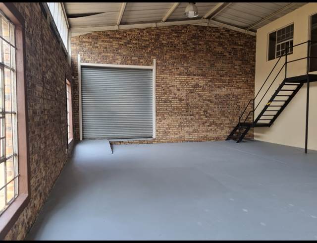151.30M² WAREHOUSE TO LET IN VINTONIA