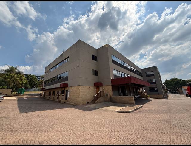 4,810M² BUILDING TO LET IN FERNDALE