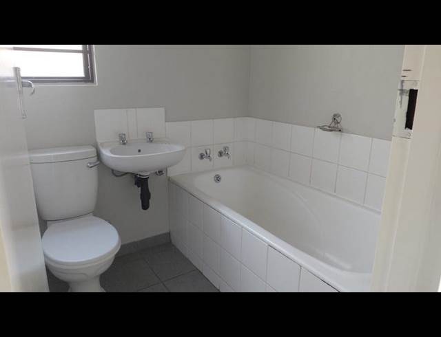 2 BEDROOM PROPERTY TO RENT IN WINDMILL PARK