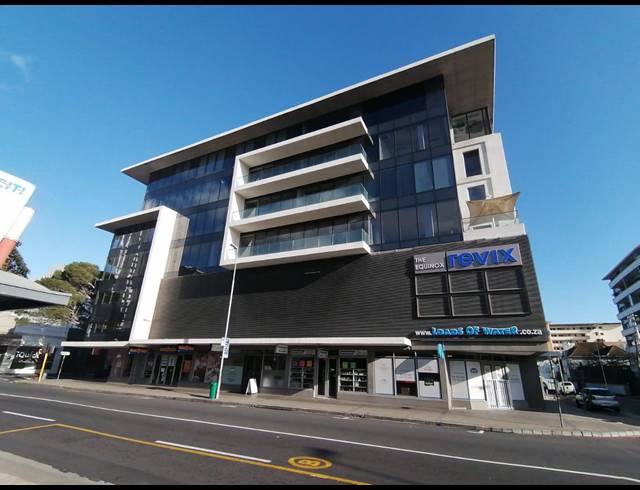 110M² OFFICE TO LET IN SEA POINT