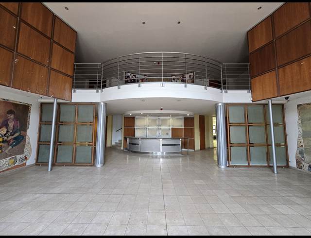 4,395M² OFFICE TO LET IN BEDFORDVIEW