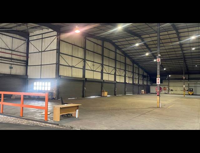 13,500M² WAREHOUSE TO LET IN MOBENI