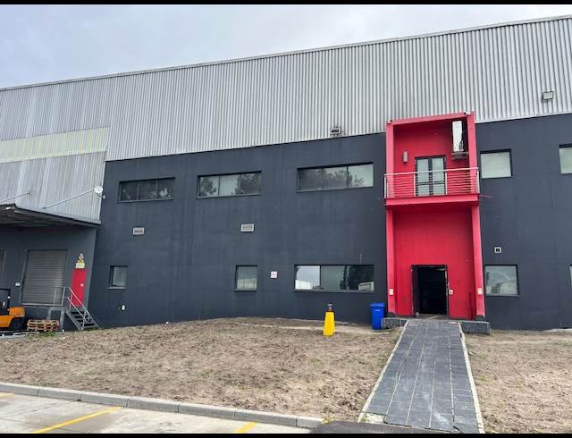 10,548M² WAREHOUSE TO LET IN PAROW INDUSTRIAL