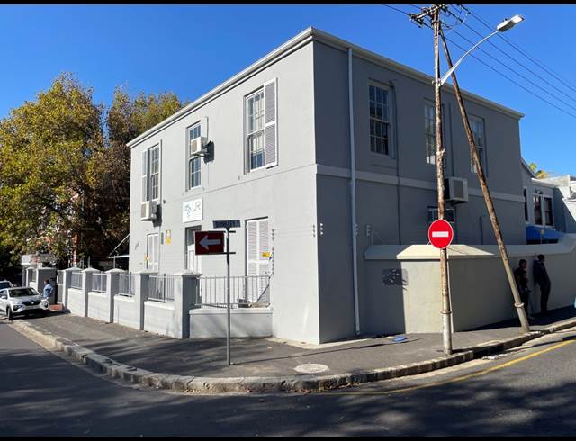 870M² BUILDING TO LET IN GARDENS