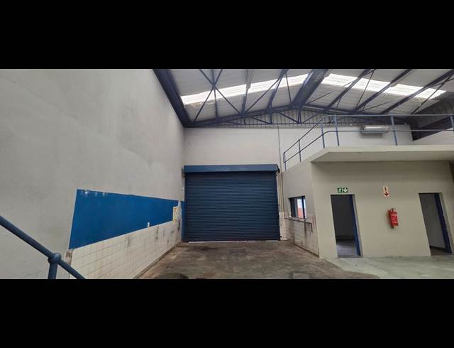 360M² WAREHOUSE TO LET IN RIVERSIDE PARK