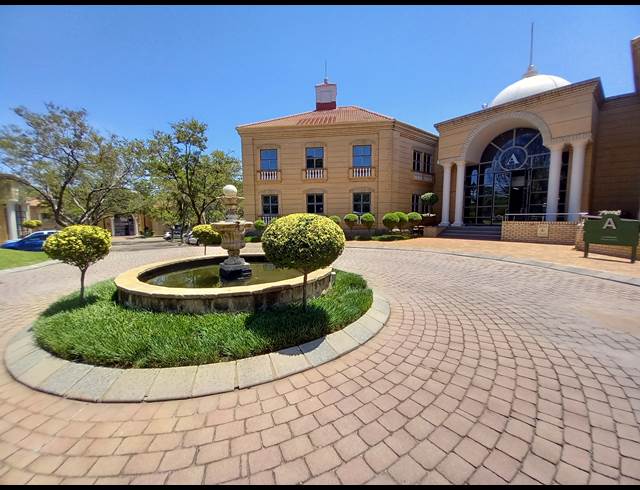 427M² OFFICE TO LET IN BRYANSTON