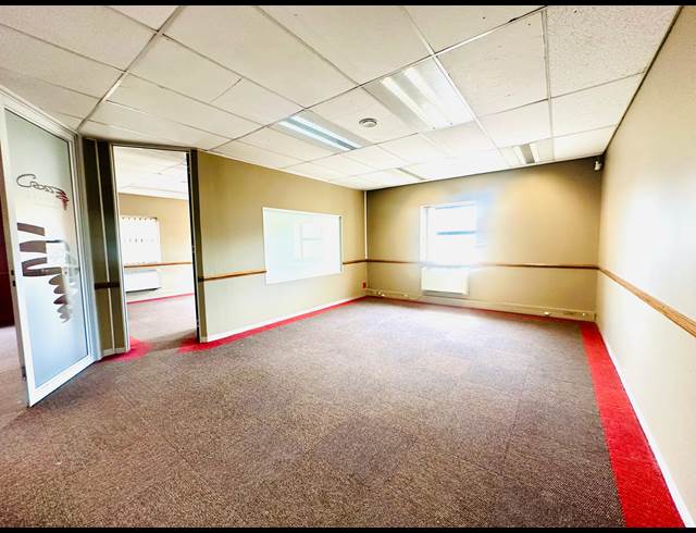 406.63M² OFFICE TO LET IN WOODMEAD