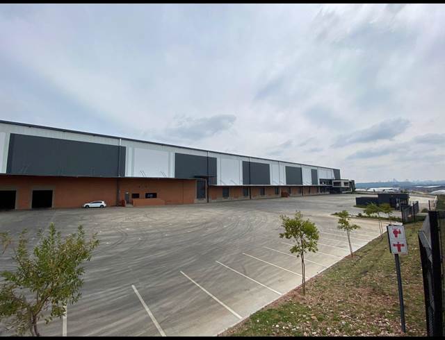 21,764M² WAREHOUSE TO LET IN ALBERTON CENTRAL