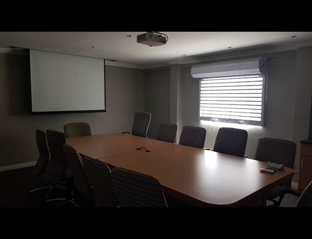 900M² OFFICE TO LET IN TULISA PARK