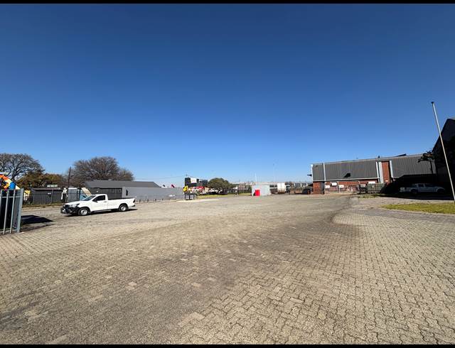 2,602M² WAREHOUSE TO LET IN ELANDSFONTEIN