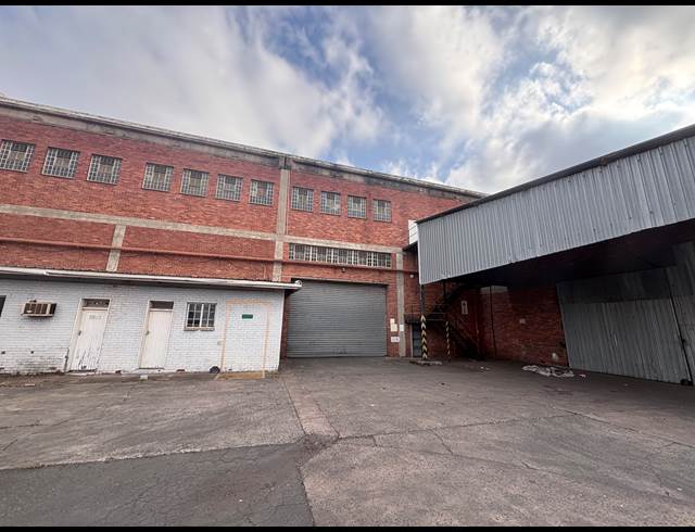 3,141M² WAREHOUSE TO LET IN NEW GERMANY