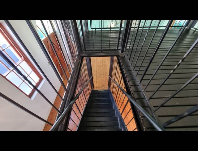 365M² MINI FACTORY TO LET IN WOODSTOCK