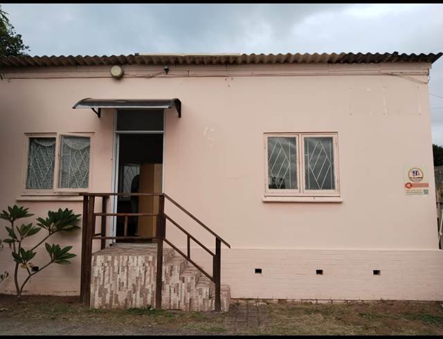 40M² BUILDING TO LET IN AMANZIMTOTI