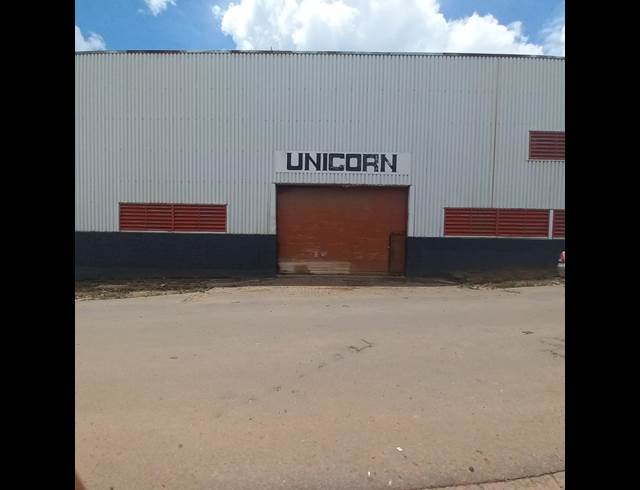 818M² WAREHOUSE TO LET IN CITY WEST
