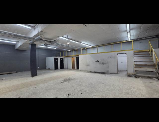 381M² RETAIL TO LET IN RIVERSIDE PARK