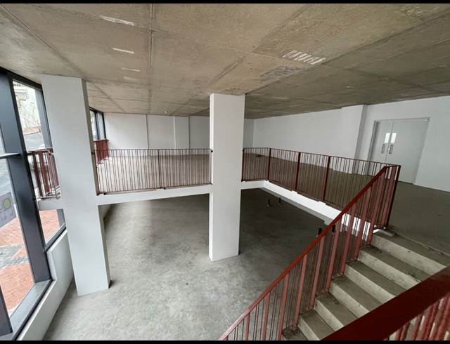 300M² RETAIL TO LET IN GREEN POINT