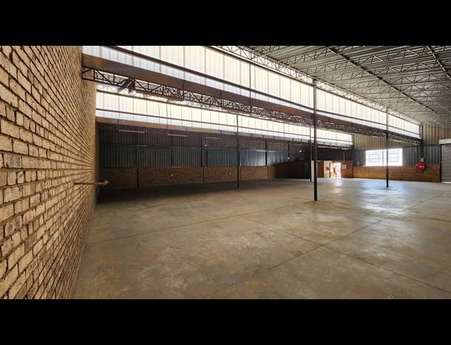 517M² WAREHOUSE TO LET IN ROSSLYN