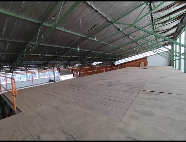 1,000M² WAREHOUSE TO LET IN TULISA PARK