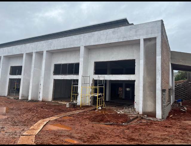 412M² SHOWROOM TO LET IN BALLITO CENTRAL