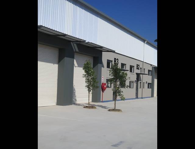 109M² MINI FACTORY TO LET IN UMHLALI