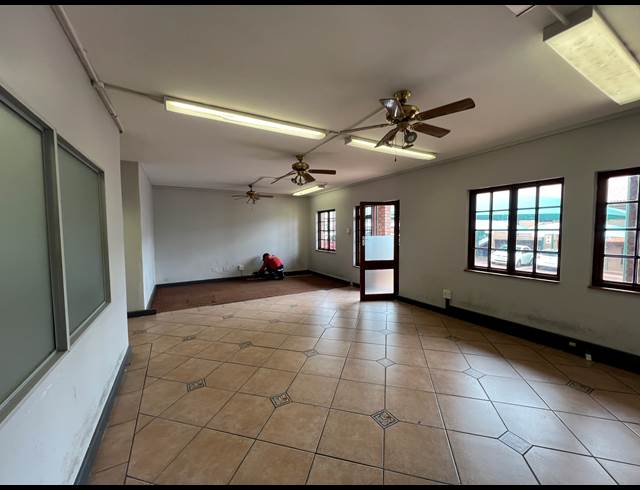 116M² OFFICE TO LET IN HIGHVELD