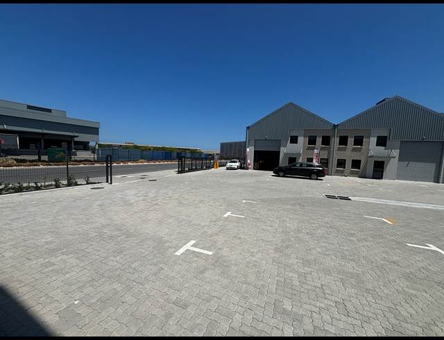 211M² WAREHOUSE TO LET IN FIRGROVE
