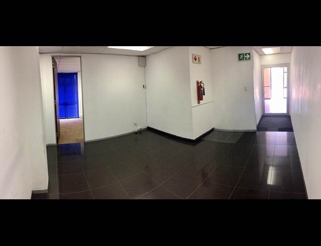 100M² OFFICE RENTED IN OLIVEDALE