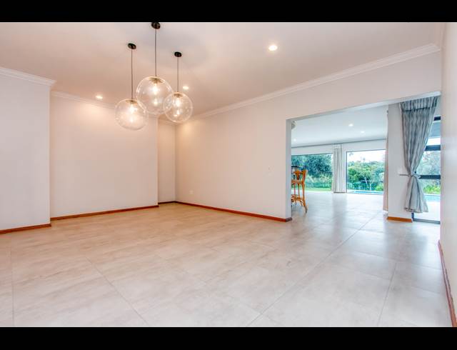 4 BEDROOM HOUSE TO LET IN DAINFERN GOLF ESTATE