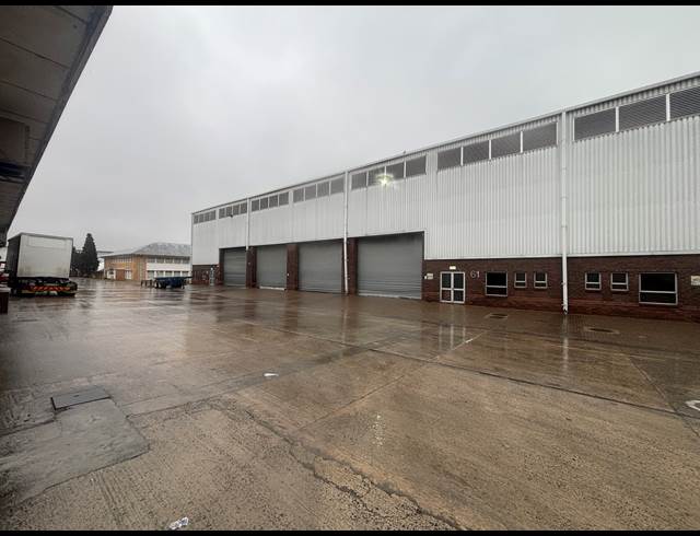 4,171M² WAREHOUSE TO LET IN BELLVILLE SOUTH