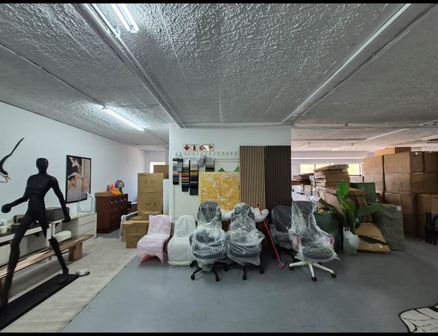 255M² OFFICE TO LET IN KRAMERVILLE