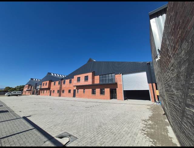 776M² WAREHOUSE TO LET IN FISANTEKRAAL INDUSTRIAL