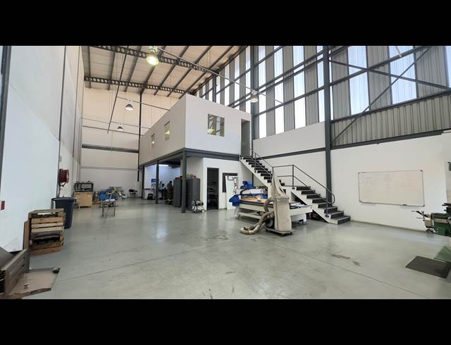 286M² WAREHOUSE TO LET IN MEADOWDALE