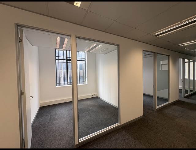 166M² OFFICE TO LET IN CAPE TOWN CITY CENTRE