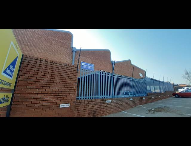 380M² WAREHOUSE TO LET IN SILVERTONDALE