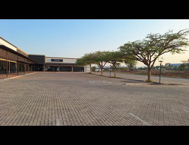 264M² RETAIL TO LET IN RIVERSIDE PARK