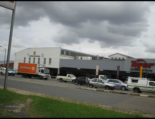 SHOWROOM PROPERTY TO RENT IN NEW GERMANY
