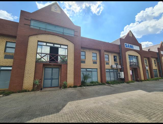 500M² WAREHOUSE TO LET IN ALLANDALE