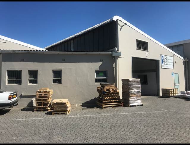 335M² FACTORY TO LET IN STIKLAND INDUSTRIAL