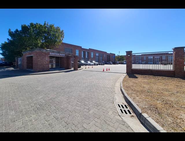423M² WAREHOUSE TO LET IN STIKLAND INDUSTRIAL